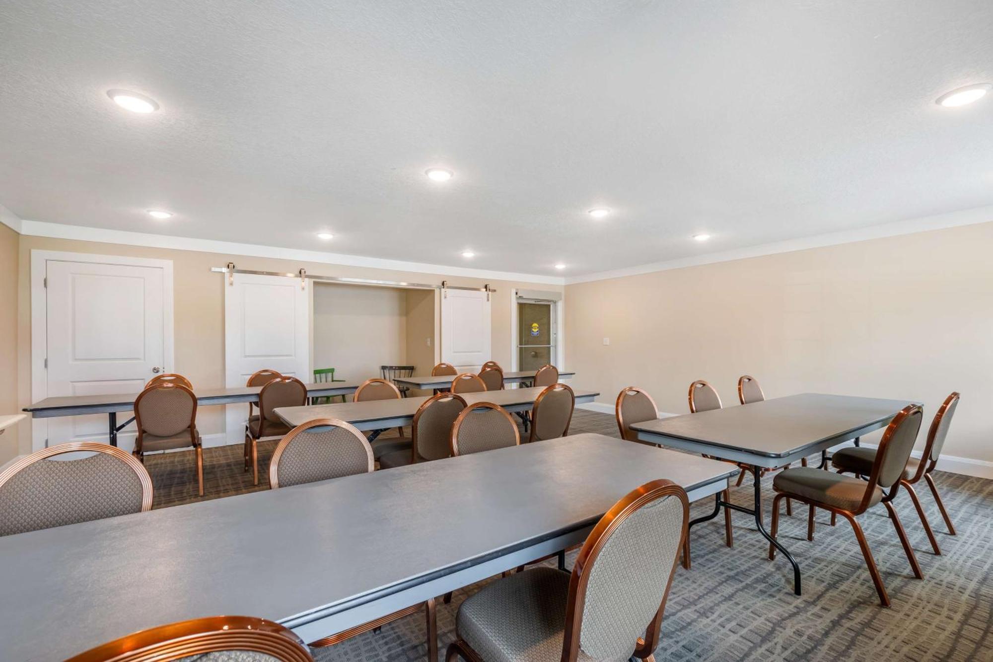 Best Western Plus University Park Inn & Suites Ames Exterior foto