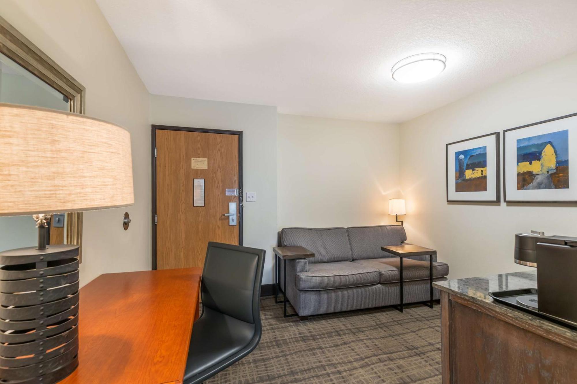 Best Western Plus University Park Inn & Suites Ames Exterior foto