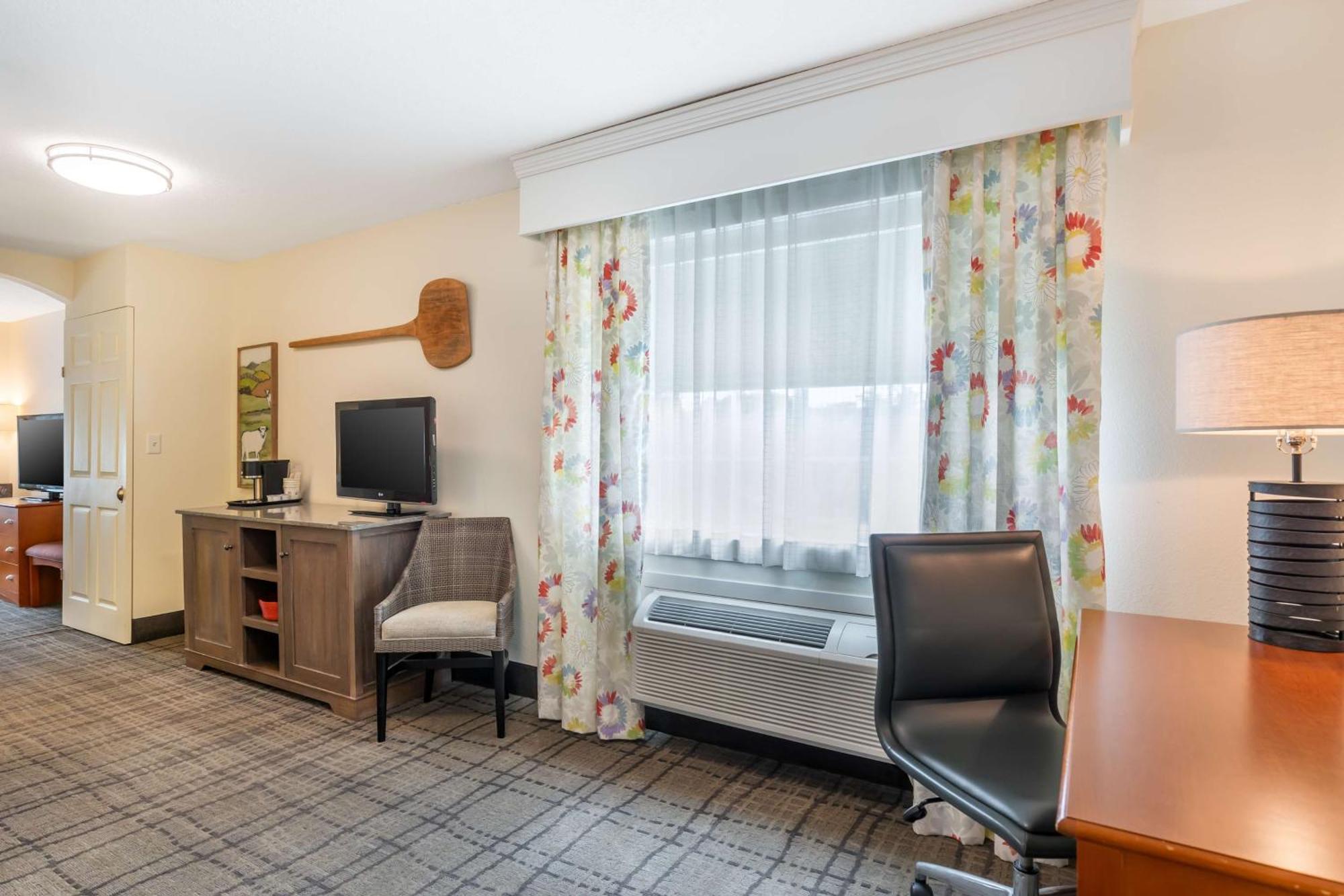 Best Western Plus University Park Inn & Suites Ames Exterior foto