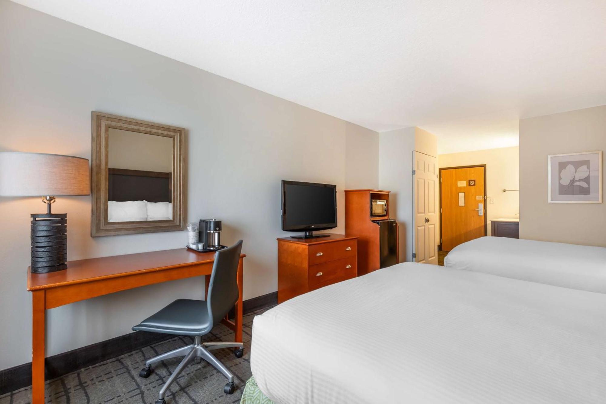 Best Western Plus University Park Inn & Suites Ames Exterior foto