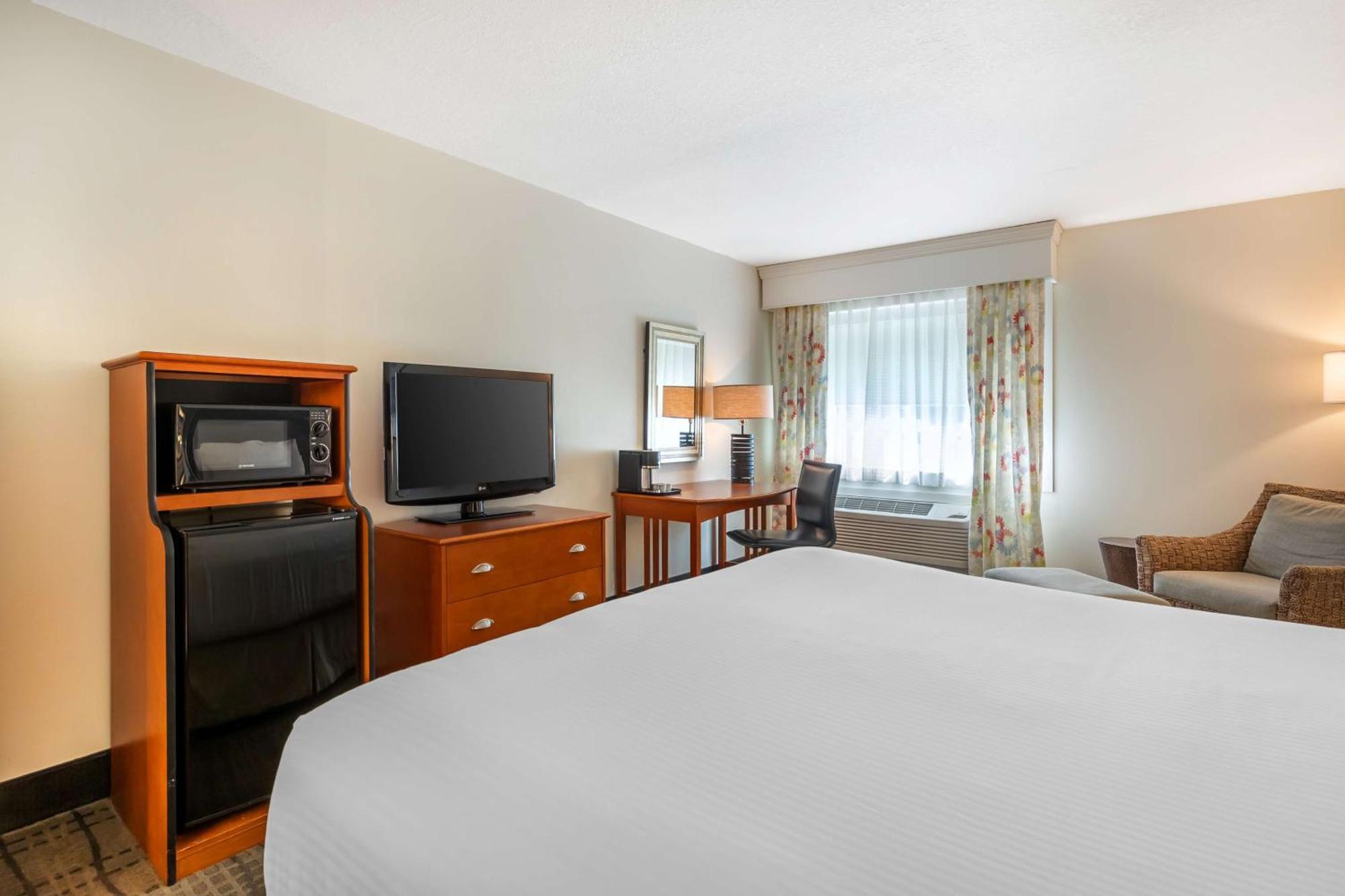 Best Western Plus University Park Inn & Suites Ames Exterior foto