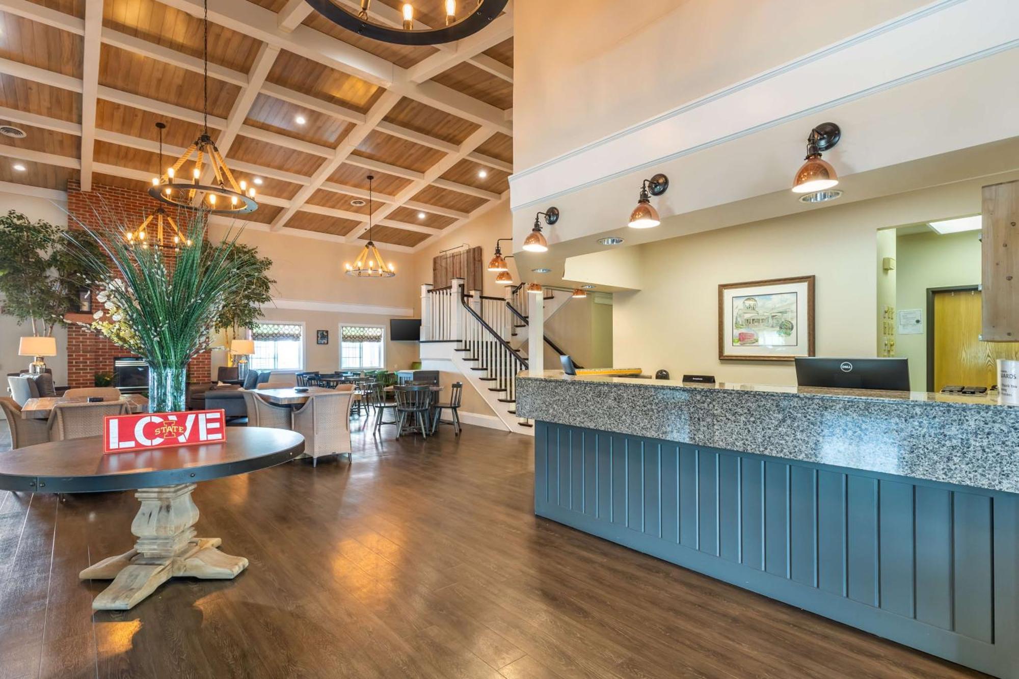 Best Western Plus University Park Inn & Suites Ames Exterior foto