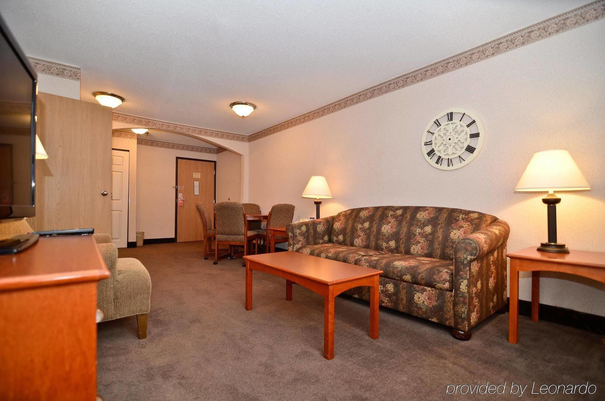 Best Western Plus University Park Inn & Suites Ames Exterior foto